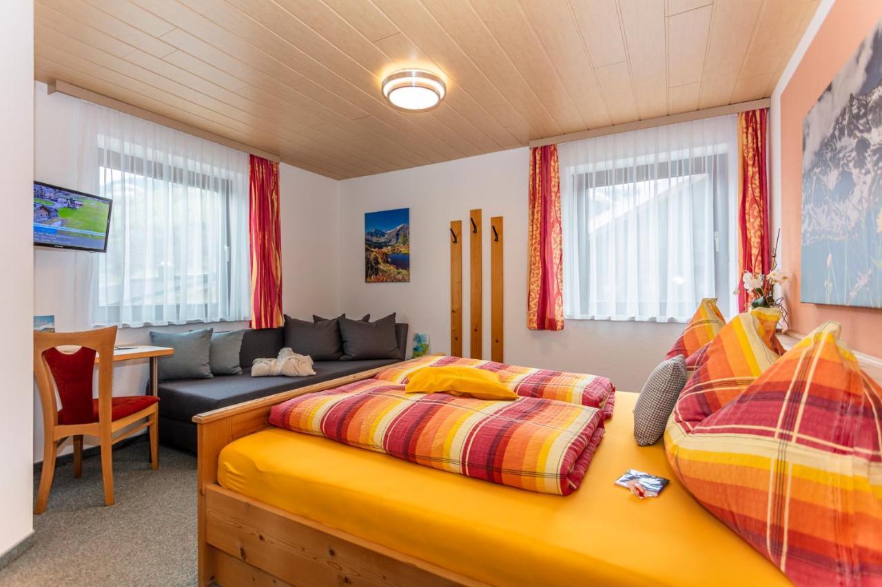 Fruehstuecks- Pension Sonnblickhof Rauris Buitenkant foto